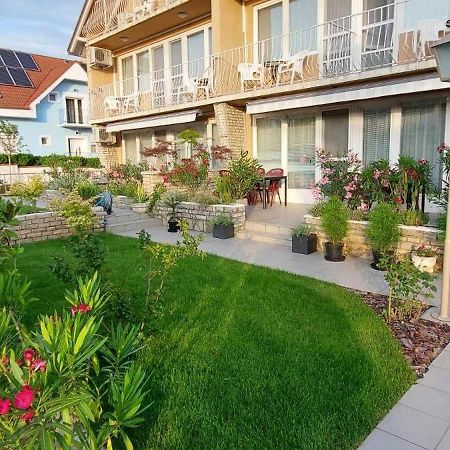 Siesta Apartmanhaz Balatonfuered Εξωτερικό φωτογραφία