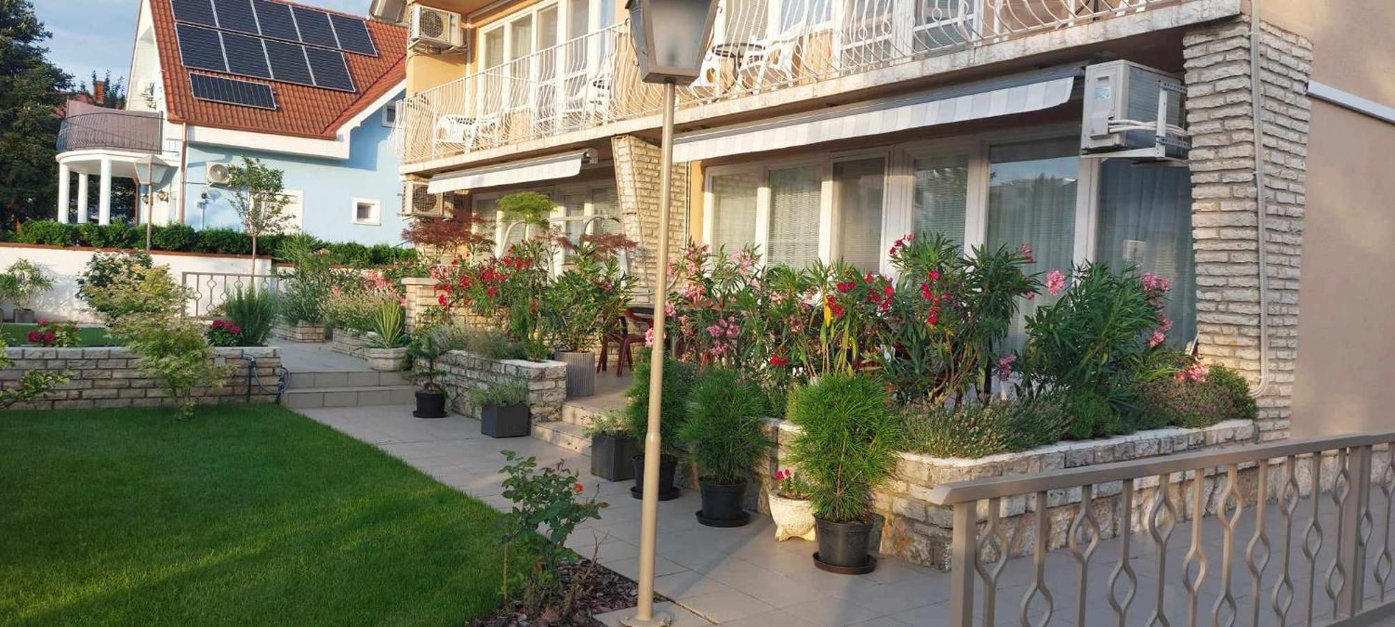 Siesta Apartmanhaz Balatonfuered Εξωτερικό φωτογραφία